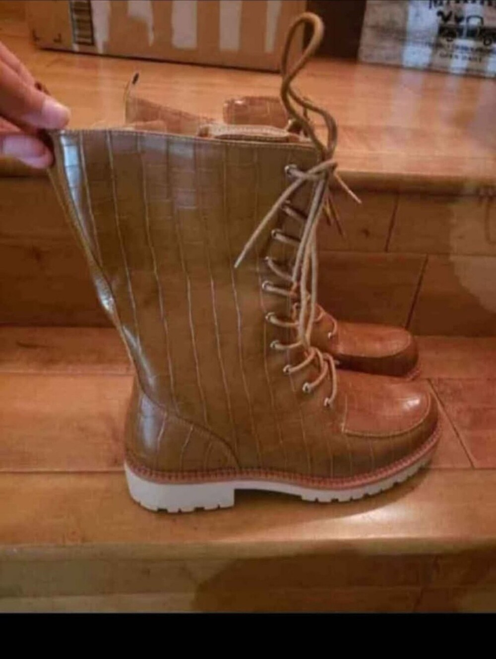 New Woman's Size 8 Mid Calf Brown Boots